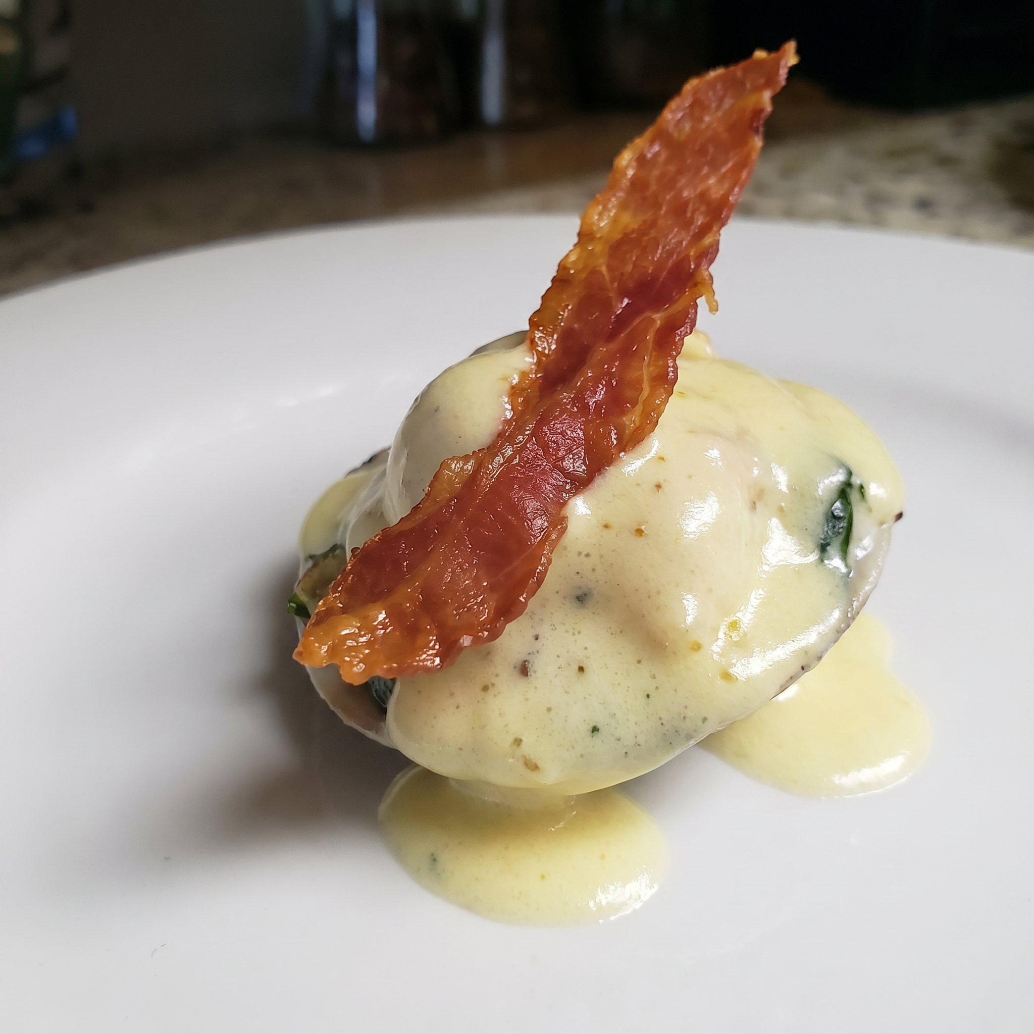 Steamed clams with hollandaise